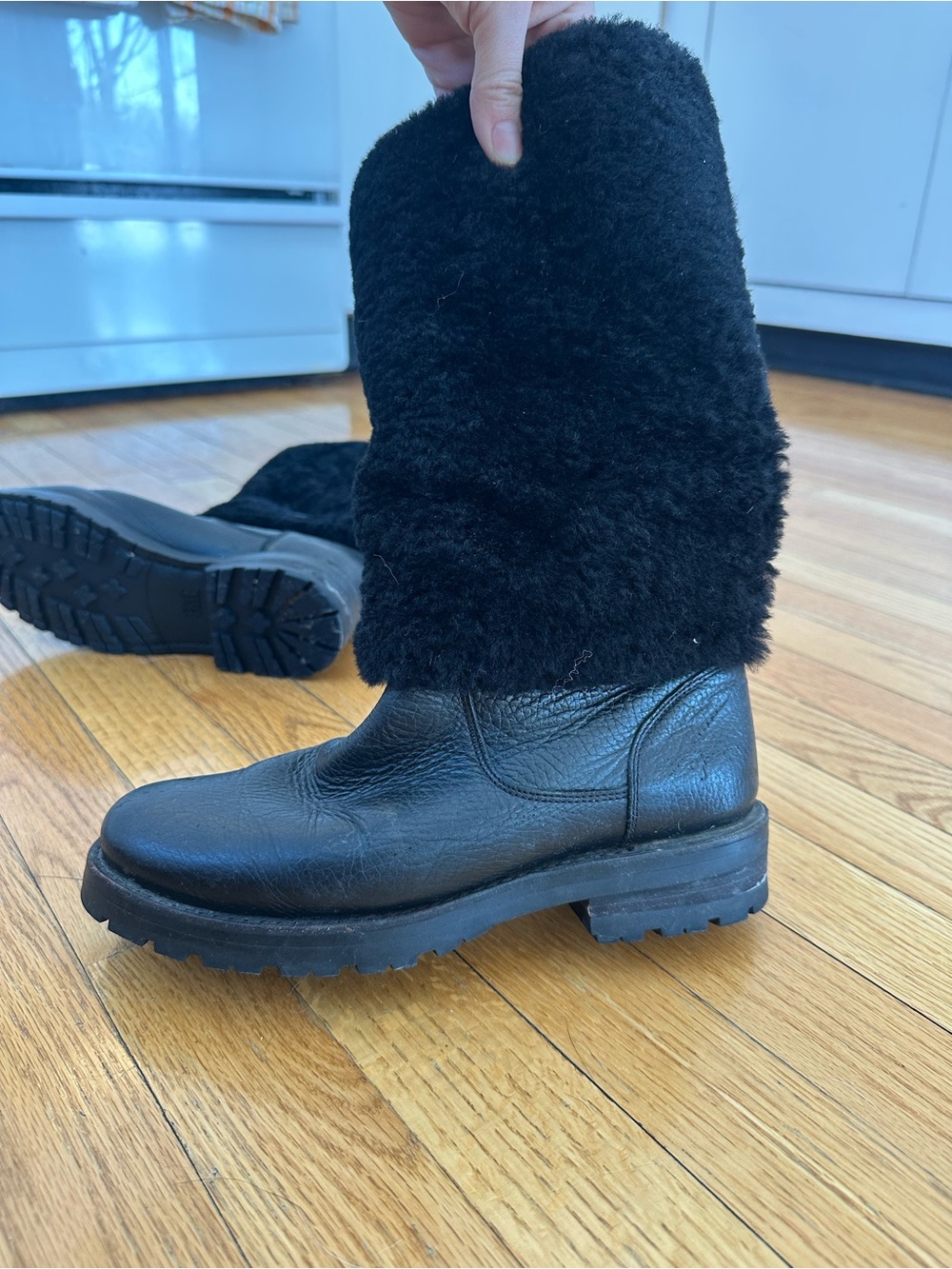 Frye Black Leather Shearling-Lined Lug Winter Boots